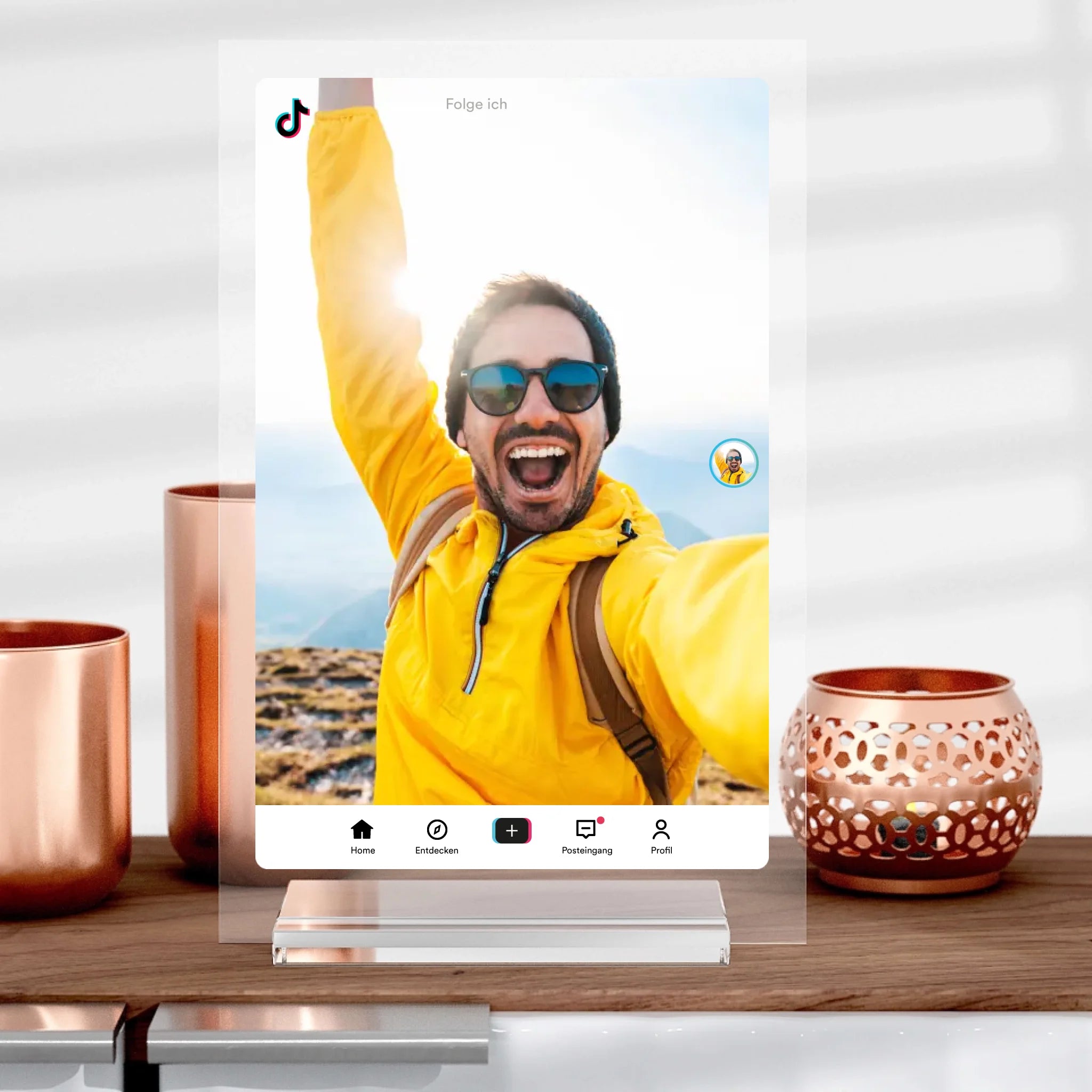TikTok Videoclip-Aufsteller aus Glas
